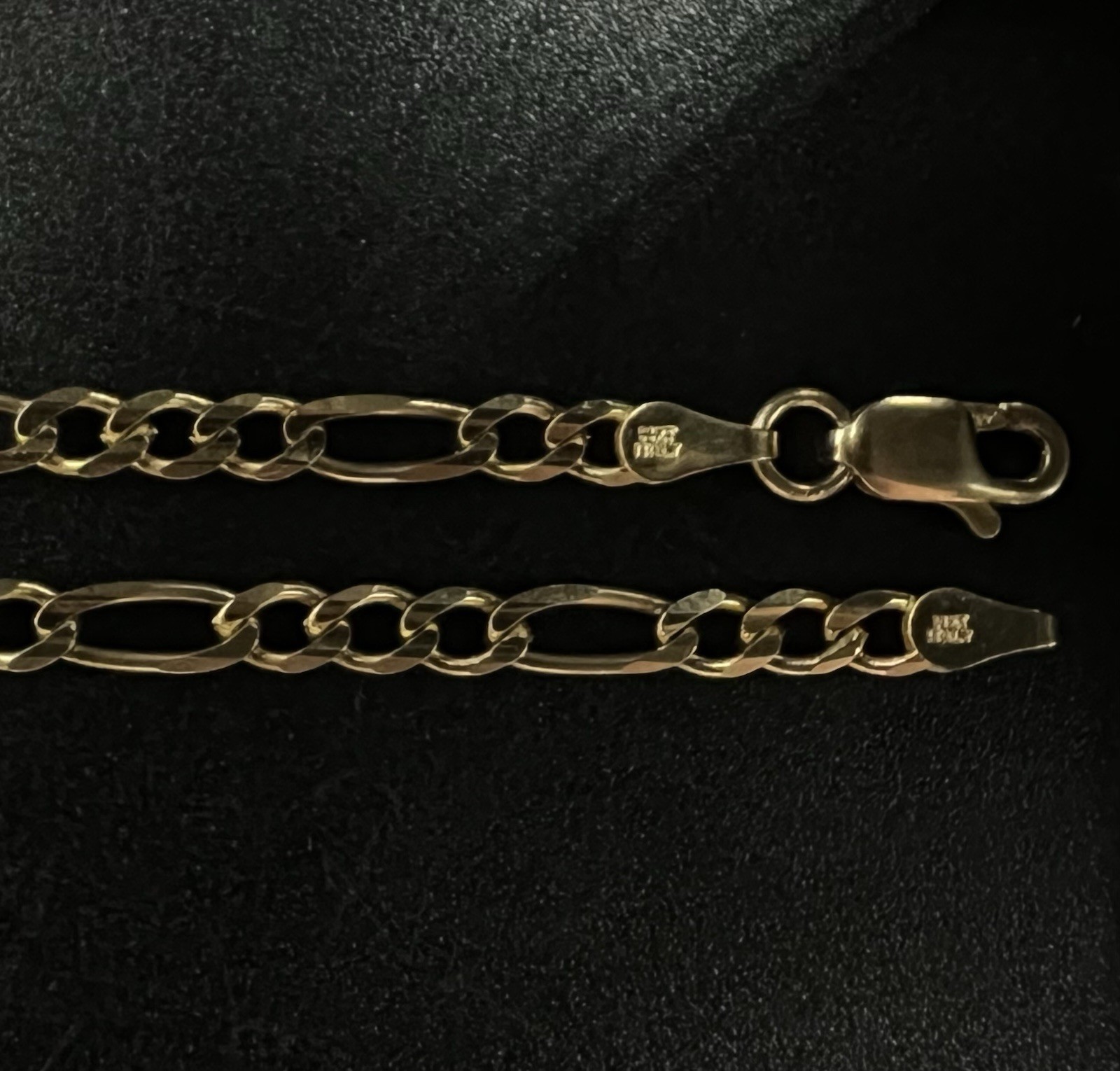 21.75” 14K Solid Yellow Gold Diamond Cut Figaro Chain | 9.04g | 3.2mm | Italy |