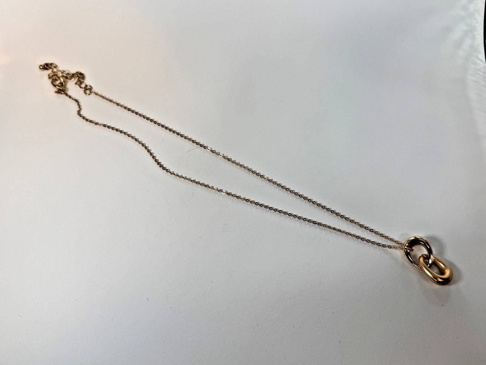 Necklace Jewelry Two Linked Ovals Chain, Mixed Metals Goldtone