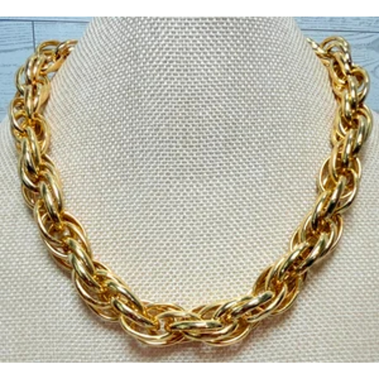 1980s 1AR by UnoAerre 18k Gold-Plated Triple Link Necklace