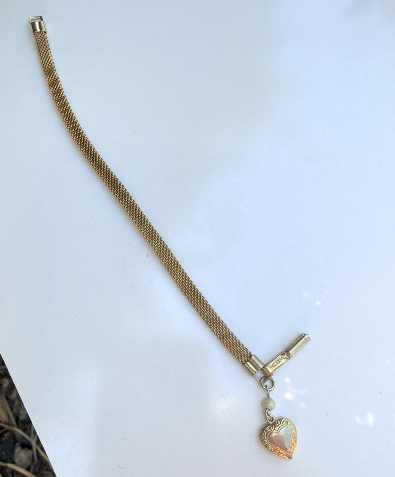 Vintage Sarah Coventry Signed Gold Tone Mesh Bracelet With Dangle Heart Charm