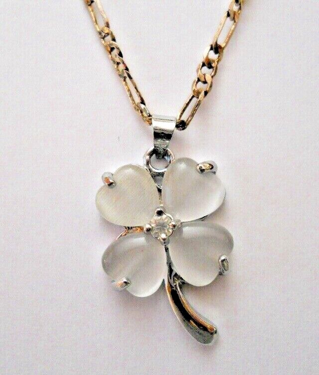 16″ White Frosted Crystal Four Leaf Clover Necklace Silver Italian Figaro Chain