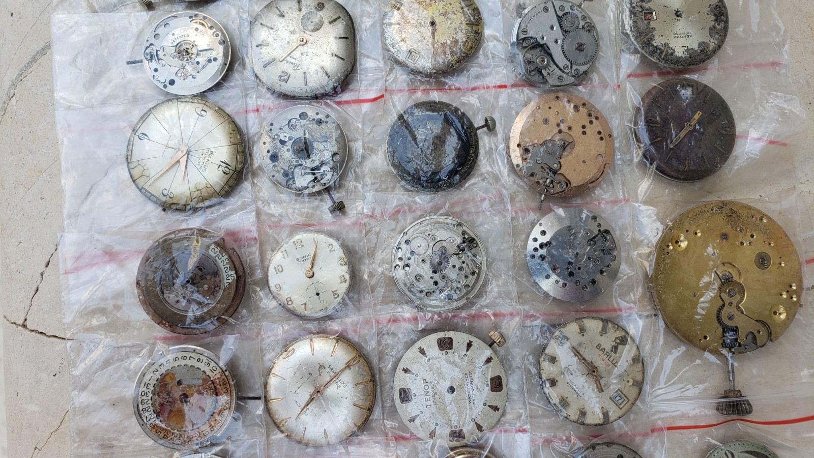 Antique Vintage Automatic Manual Wind Mixed Watch Movements- Lot Of 72 Movement