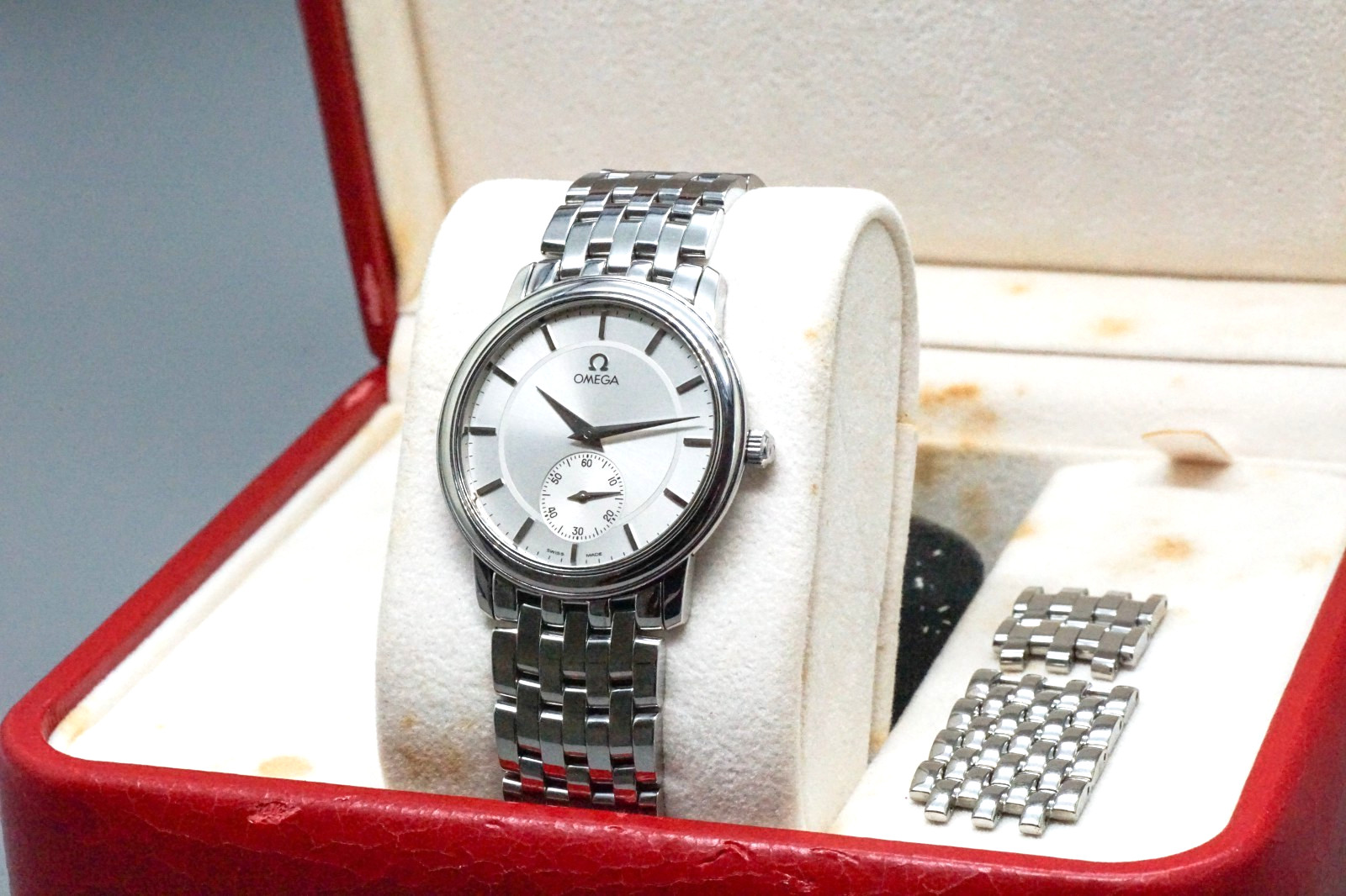 [FULL SET] OMEGA Deville Prestige 4520.31 Cal.651 Hand Winding Men’s Watch 35mm