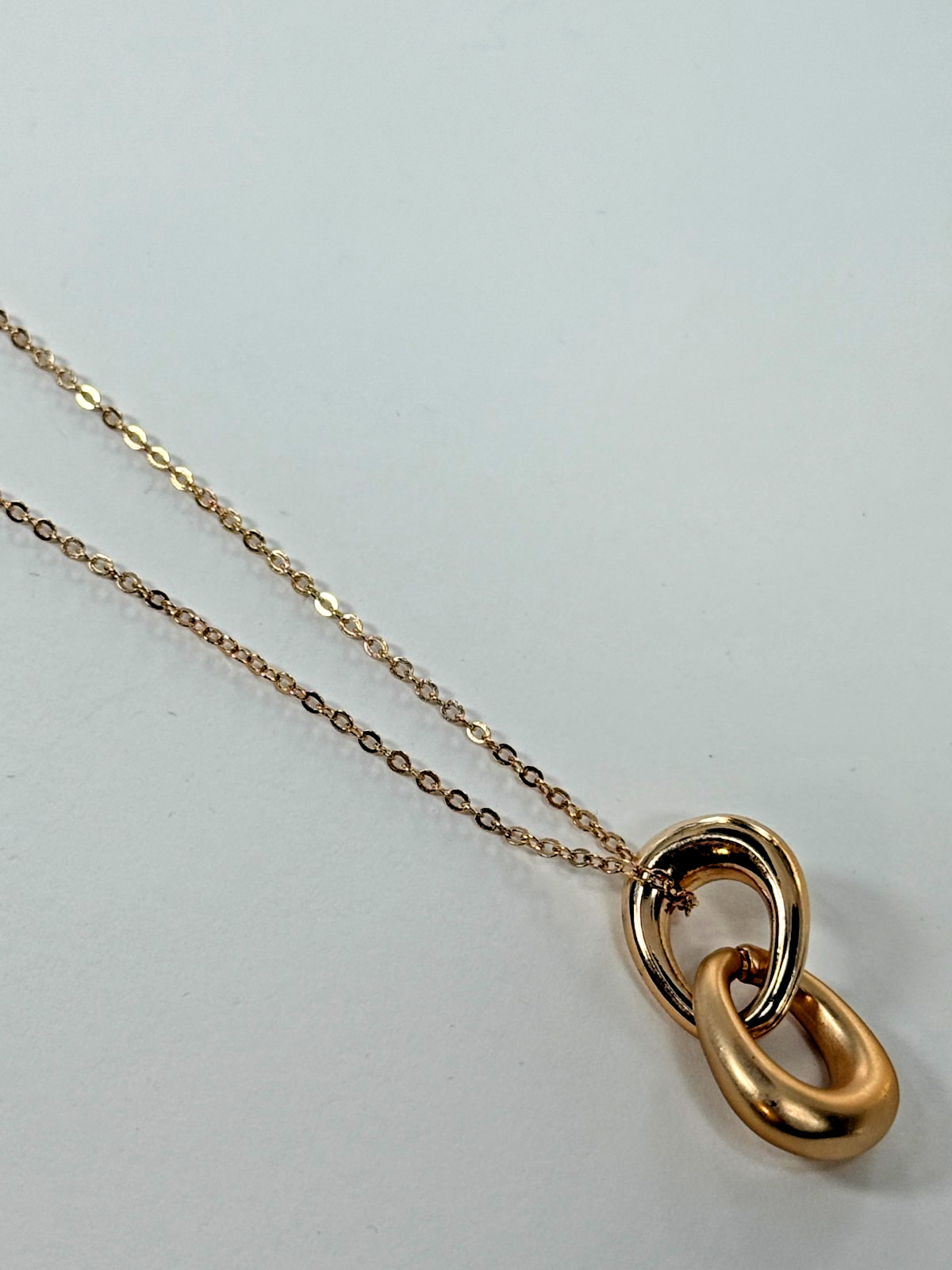 Necklace Jewelry Two Linked Ovals Chain, Mixed Metals Goldtone