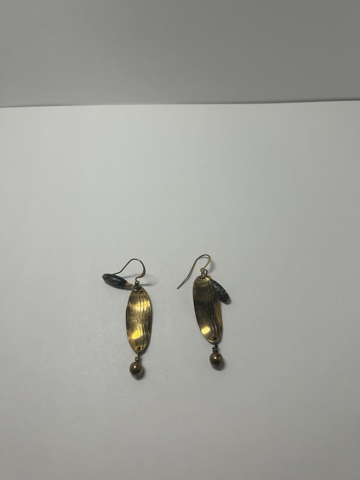 Gold Tone Leaf Bead Drop Dangle/Drop Hook Earrings Metal Lobe No Stone