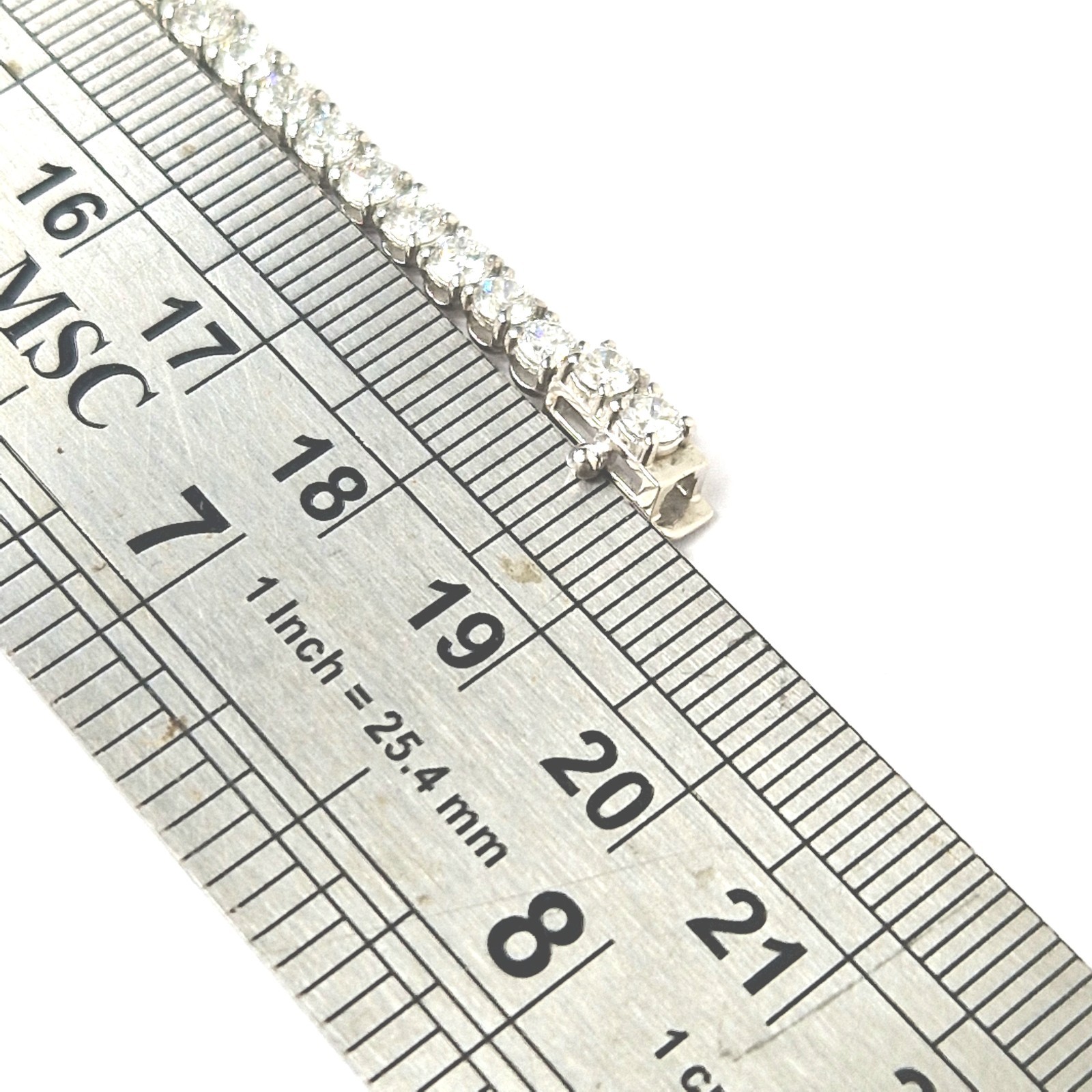 9ct White Gold Bracelet 6.15ct Lab Created Diamond 19cm Long 3.1mm Width 8.1g