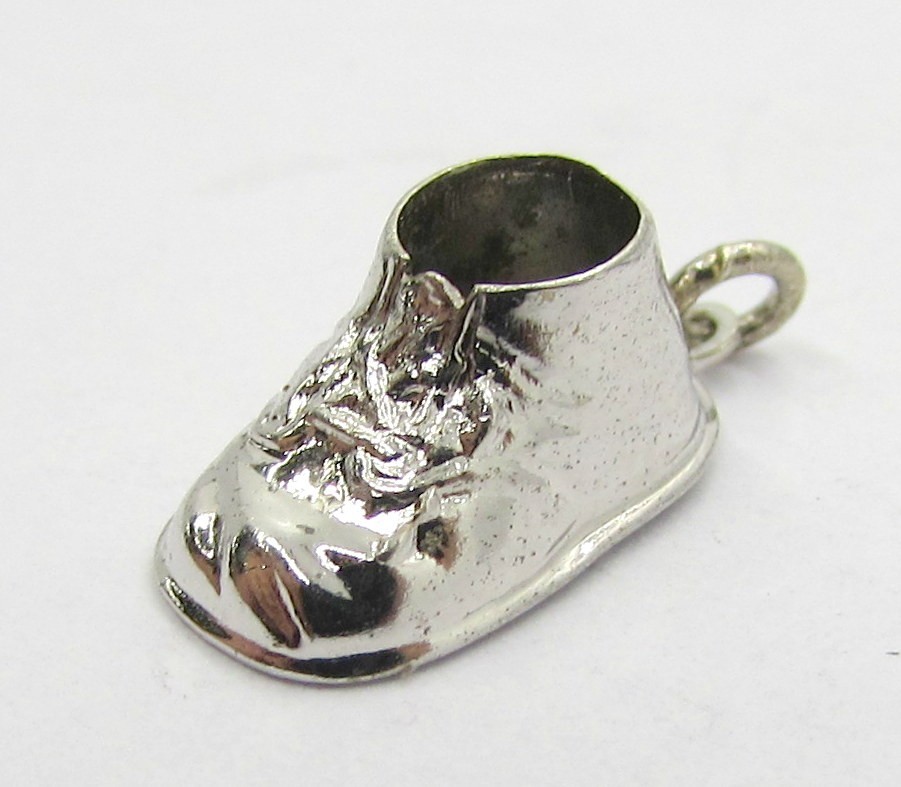 925 STERLING SILVER 3D BABY SHOE BOOTIE PENDANT OR CHARM 15X7MM ~ 0.7G