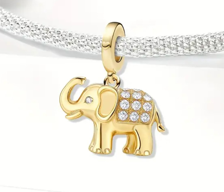 Elephant Pendan 925 silver plated and white stones. For bracelet and necklace