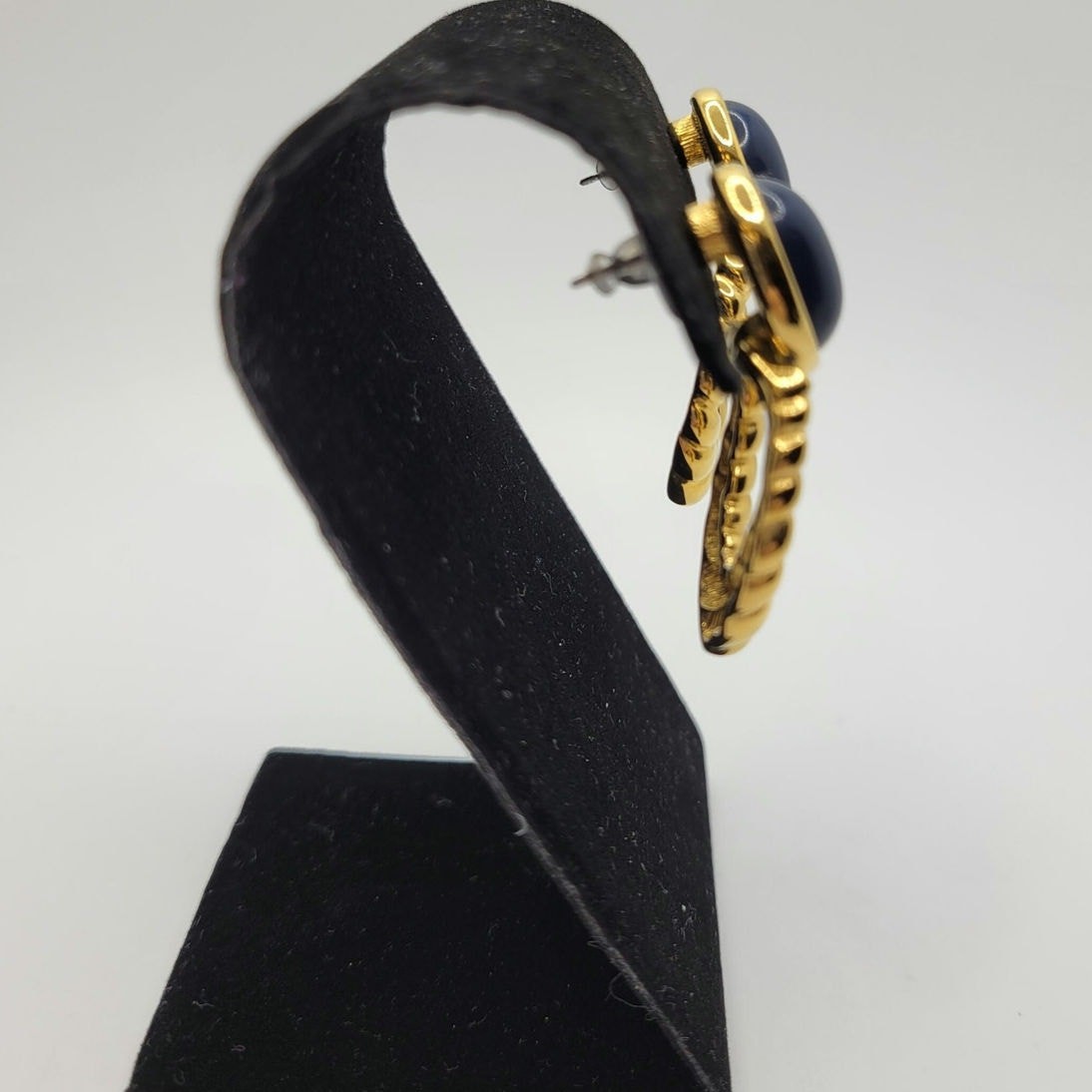 Vintage Signed Monet Door Knocker Earrings Oval Navy Blue Cabochon Goldtone 1990