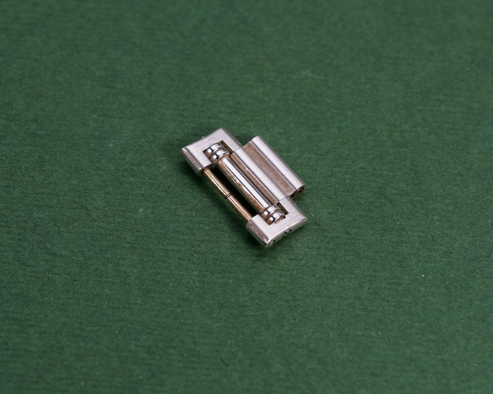 Authentic Piaget Dancer 16mm width 18k White Gold Link