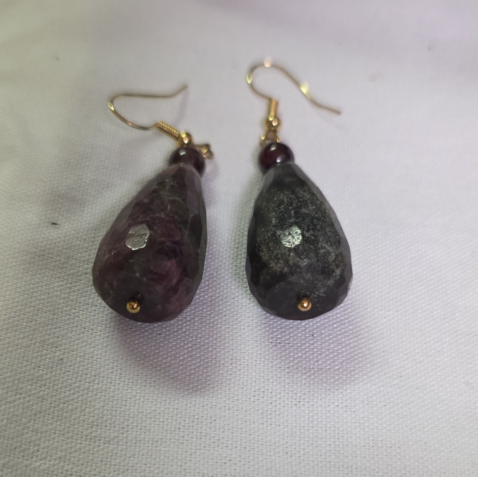 Purple & Gray Faceted Teardrop Stone Dangle/Drop Earrings, Gold Tone Hook