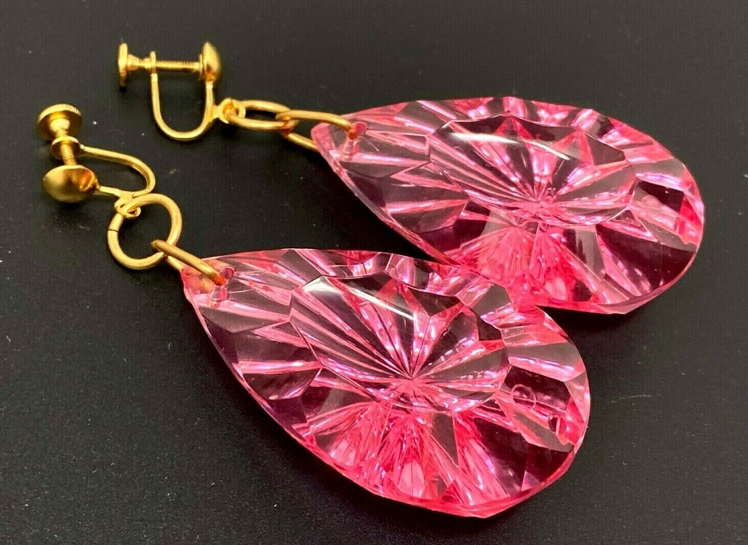 Vintage Pink Acrylic Lucite Dangling Large Gold tone Screw back Earrings