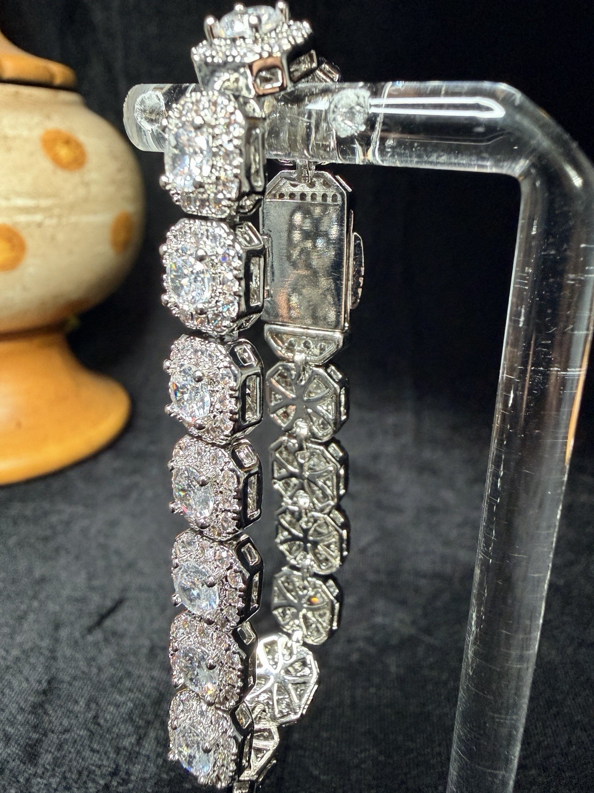 Elegant 7in White Gold 7MM Iced Out Bracelet w/Iced Out Box Lock Hypoallergenic