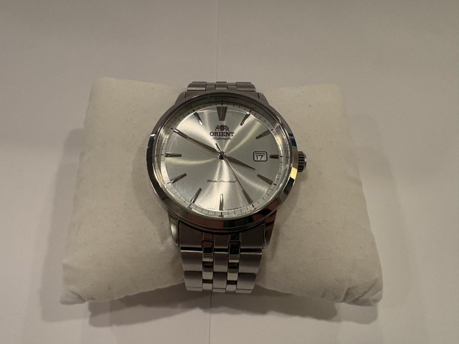 Orient Symphony III Automatic Men’s Watch F672-UAE0 Silver Dial Bracelet Box