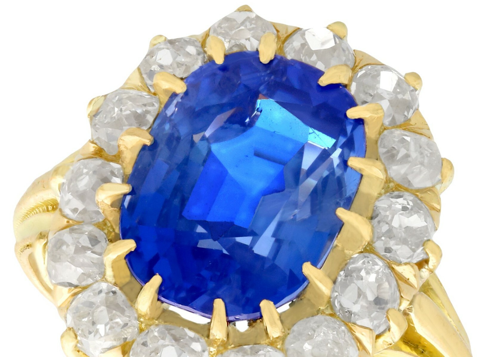 4.81Ct Ceylon Sapphire and 1.26Ct Diamond, 18k Yellow Gold Cluster Ring