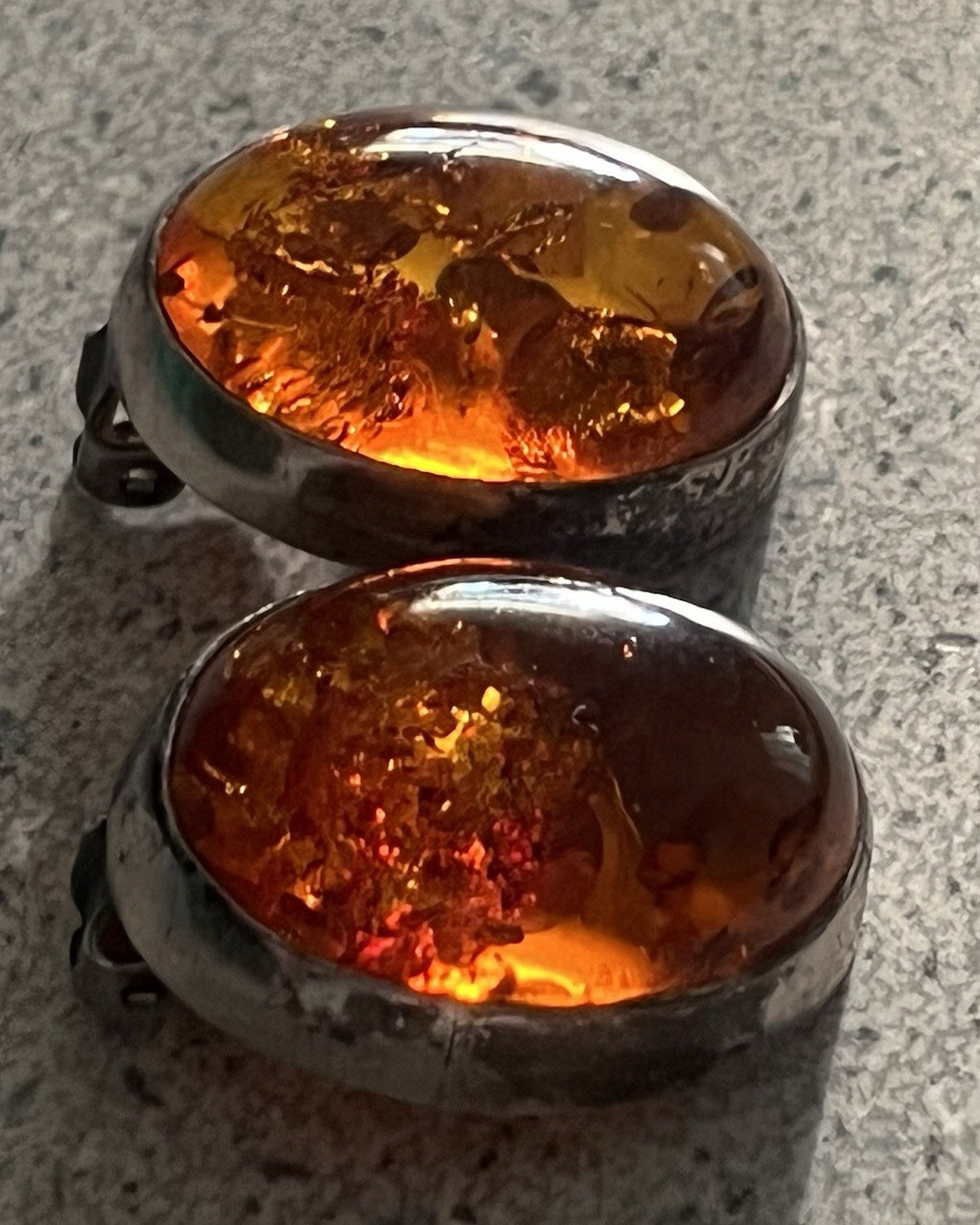 Oval Orange Amber Cabochon Bezel Clip-On Stud Earrings Silver Tone Metal