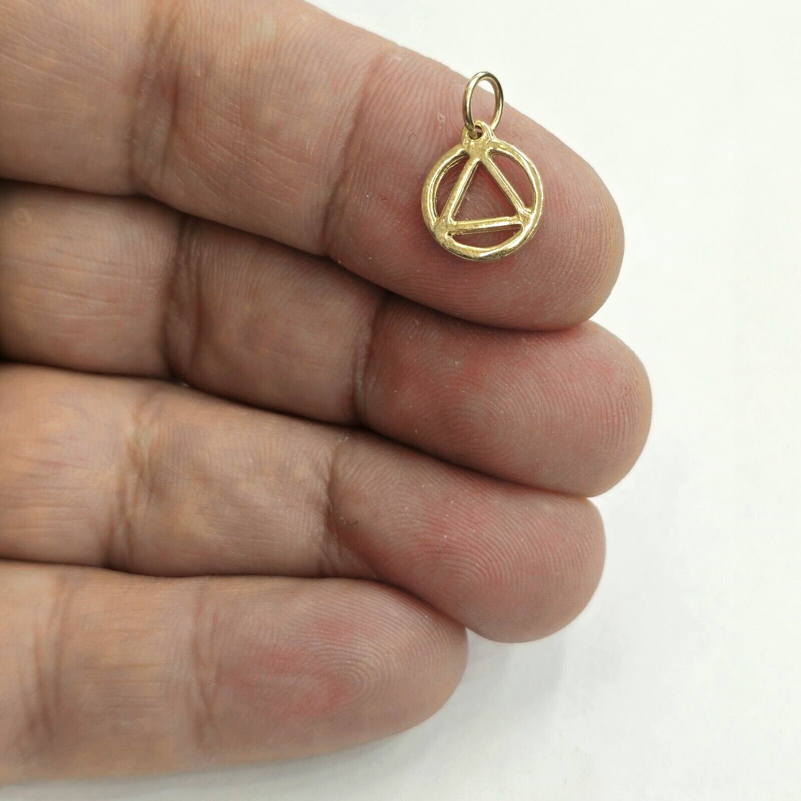 14k yellow Gold Tiny Alcoholics Anonymous circle triangle AA Symbol Pendant 0.7g