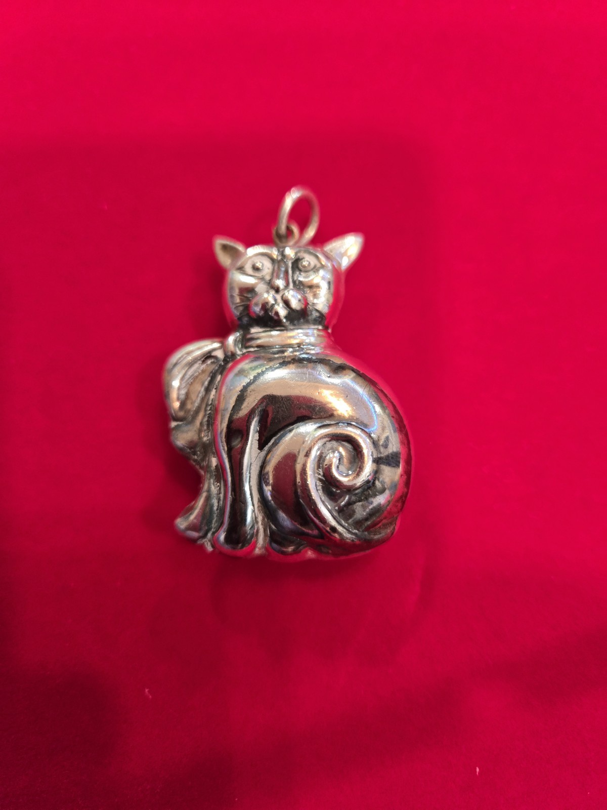Vintage Sterling Silver Puffy Cat Pendant Unique Design Signed 925