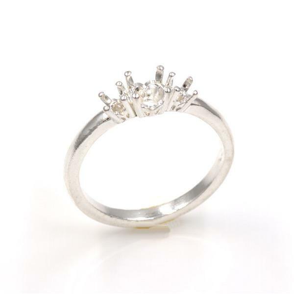(4mm – 7mm) Round Three Stone Sterling Silver .925 Ring Setting (Ring Size 7)