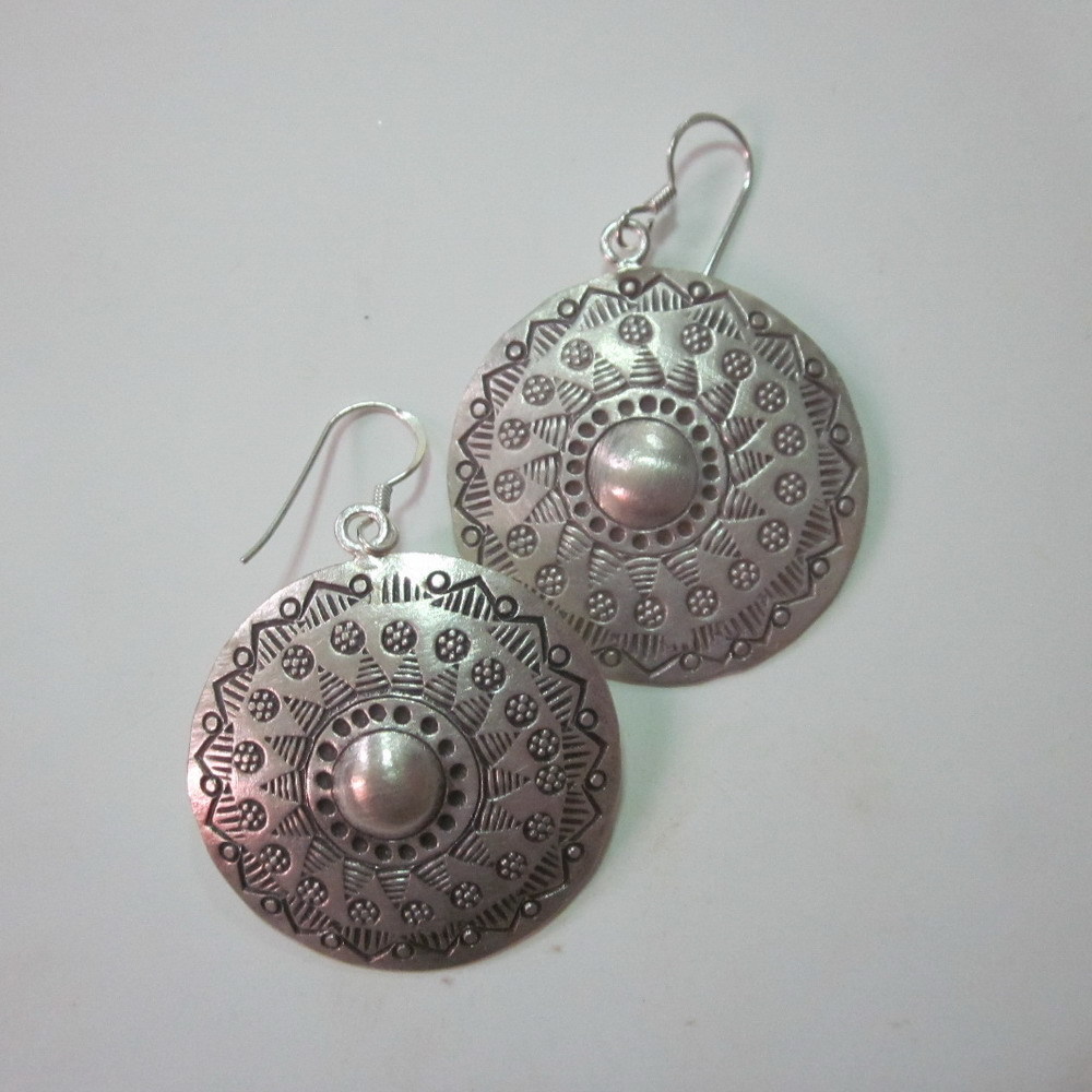 925 Fine Silver Earrings Thai Jewelry Lovely Accessories Round Tribal Style 1812