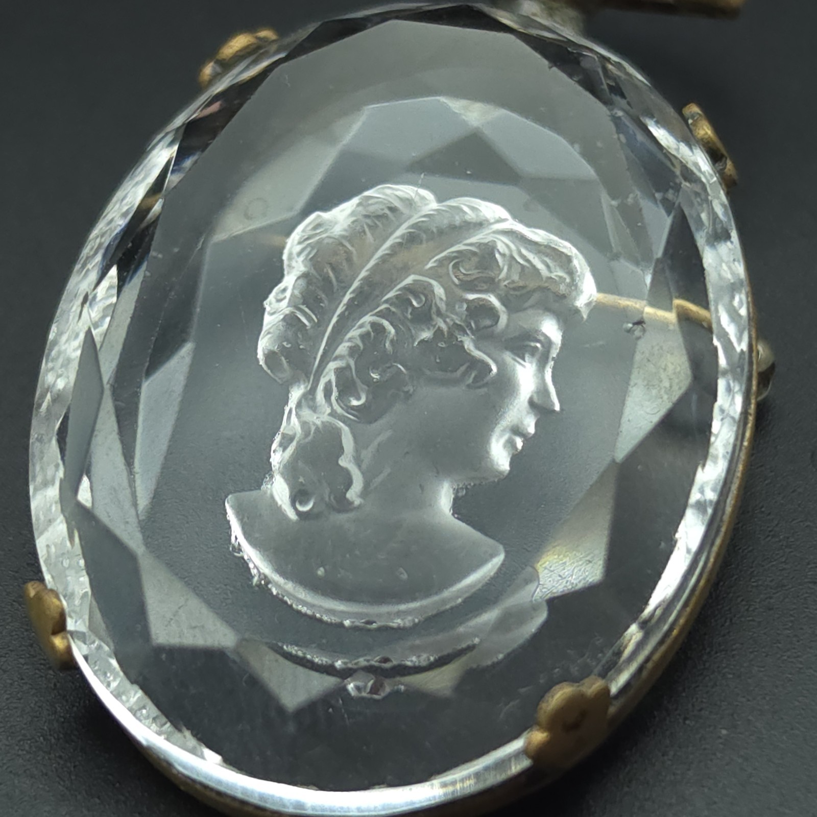 Antique Victorian Reverse Carved Crystal Intaglio Cameo Brooch Pendant Classical