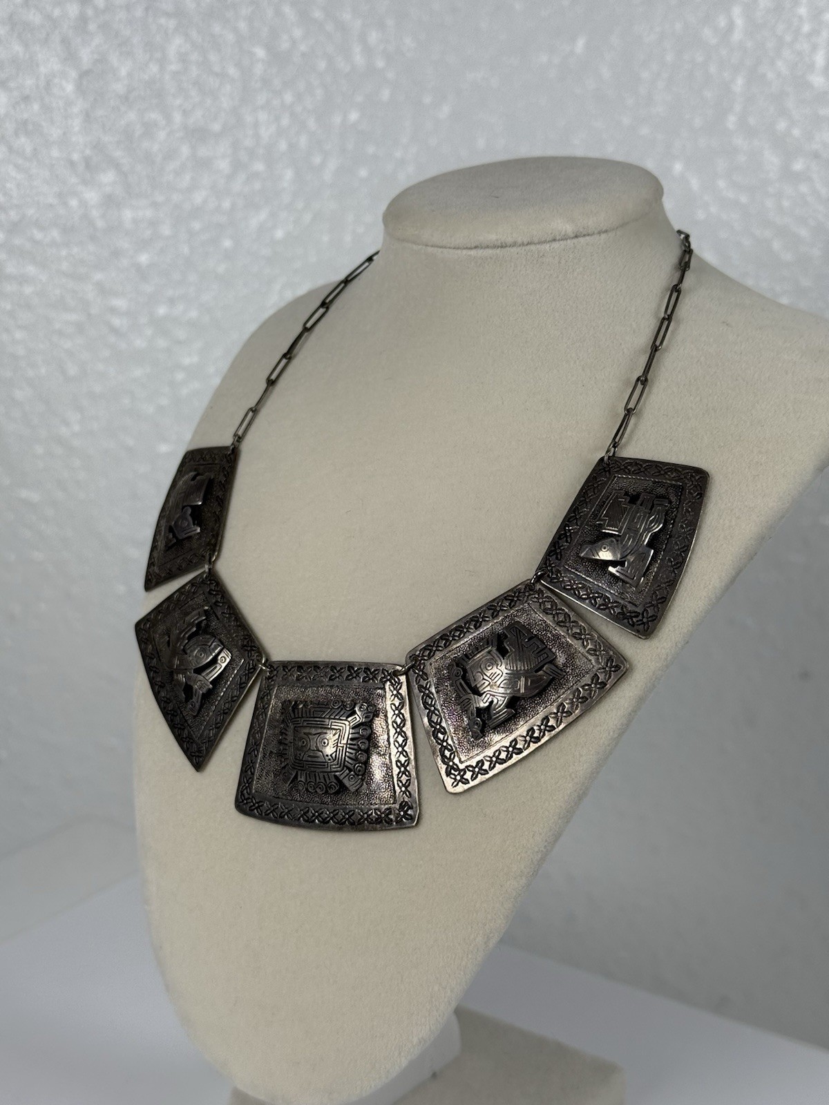 VTG 900 Silver Storyteller 15” Necklace 5 Panel South American Pre Colombian