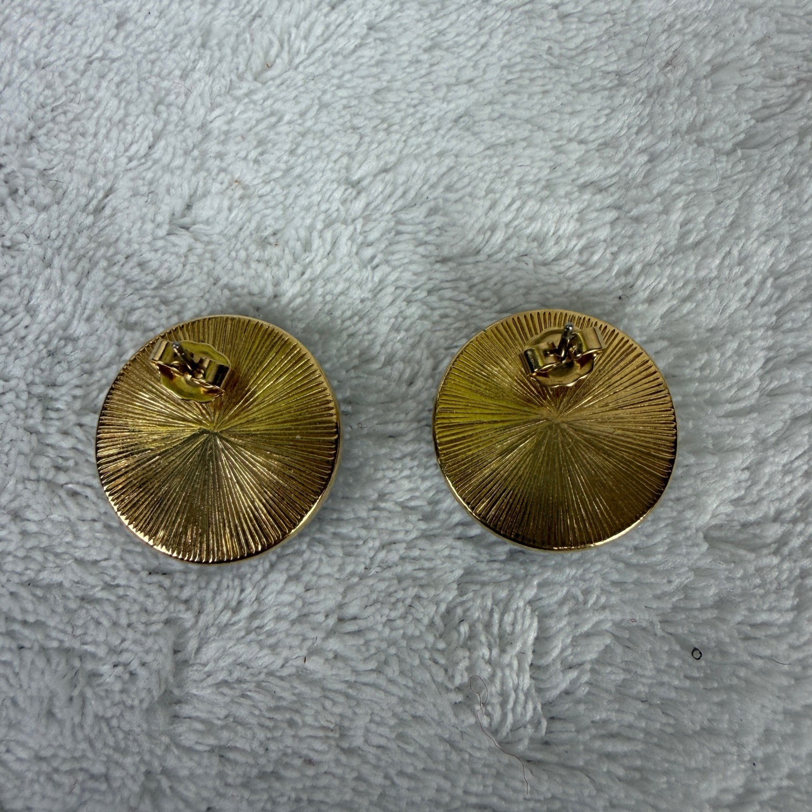 Large Round Black Faceted Stud Earrings Gold Tone Bezel Statement Jewelry 1 Inch