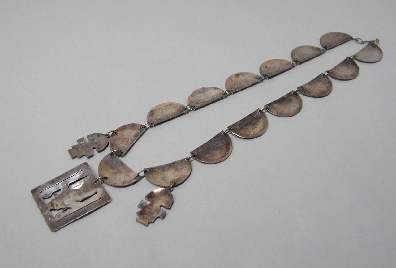 Vintage Peru 900 Silver Inca Tumi Panel Statement 16 1/2″ Necklace Choker Signed