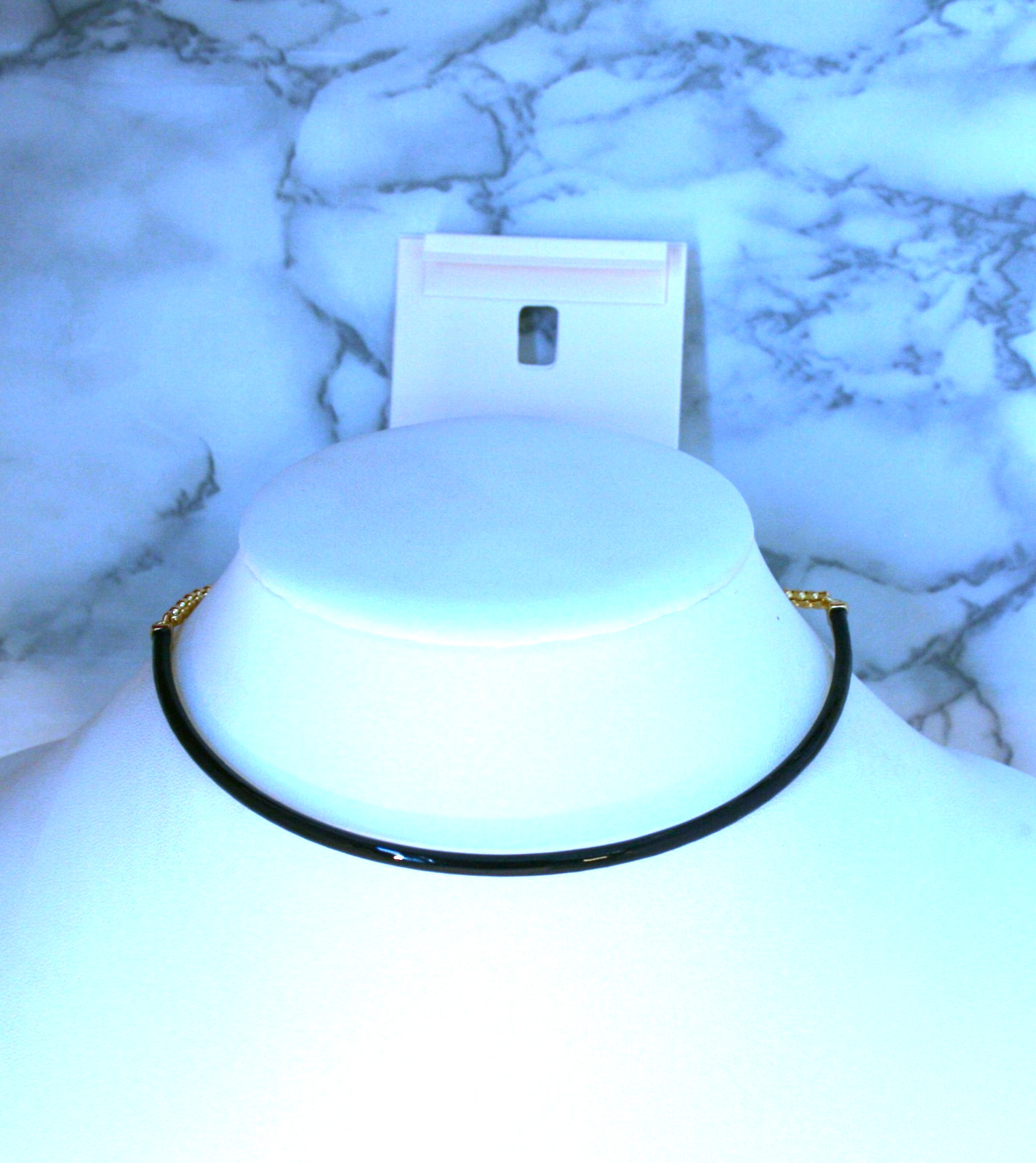 On 34th shiny Gold tone black acrylic curved bar collar necklace 16″ + 2″