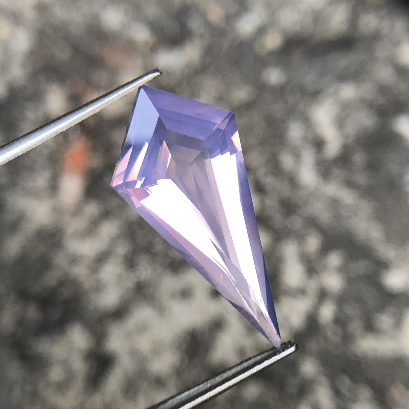 Natural 27 MM Lavender Quartz Kite Shape, 6.80 Carat Lavender Quartz
