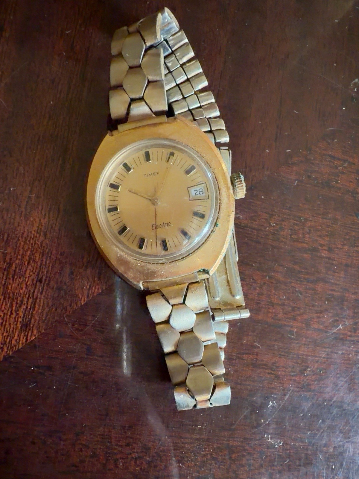 Timex Electric Vintage Analog Date Gold Tone Stainless Metal Bracelet Lot 2