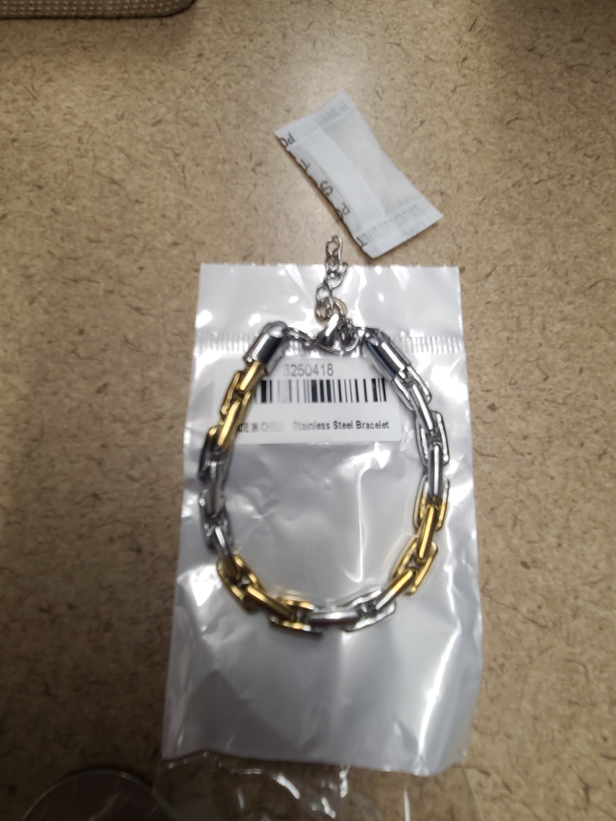 Hammer Circular Link Bracelet in ION Plated YG and Stainless Steel (7-9In)