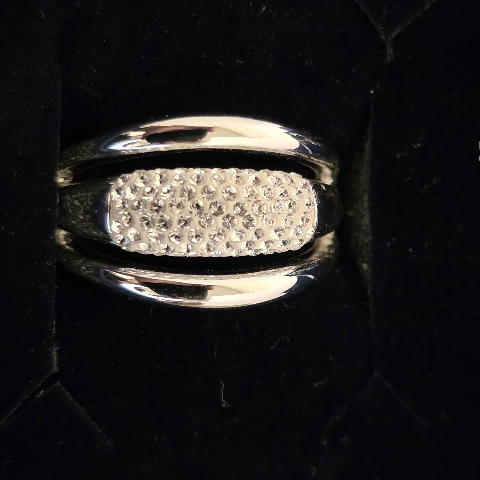 Swarovski Silver Pavé White Crystal Band Ring Size 52 MPN 5139697