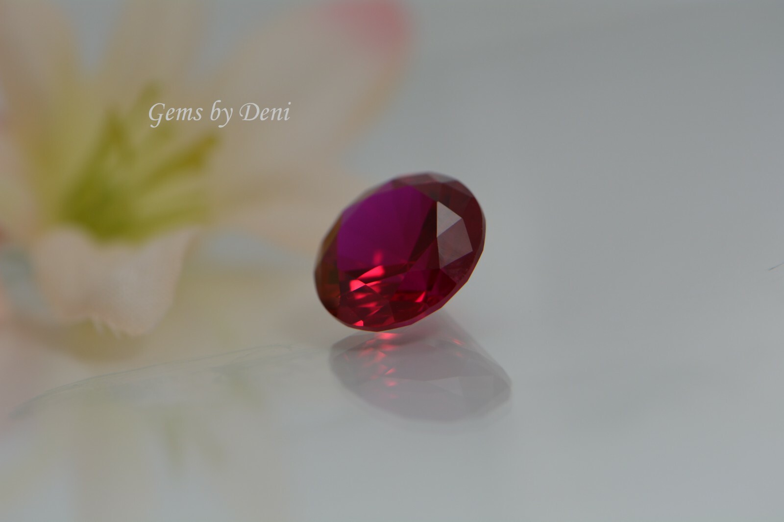 Lab-Created Ruby Round Shape Corundum (2mm-16mm).