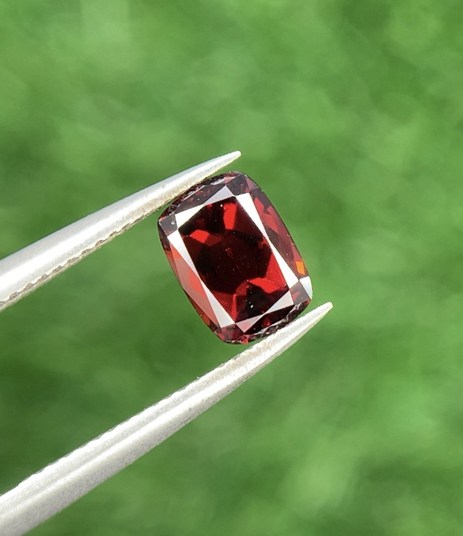 1.35Ct Natural Deep Blood Red Garnet Cushion Cut Loose Gemstone 6.4×4.5mm