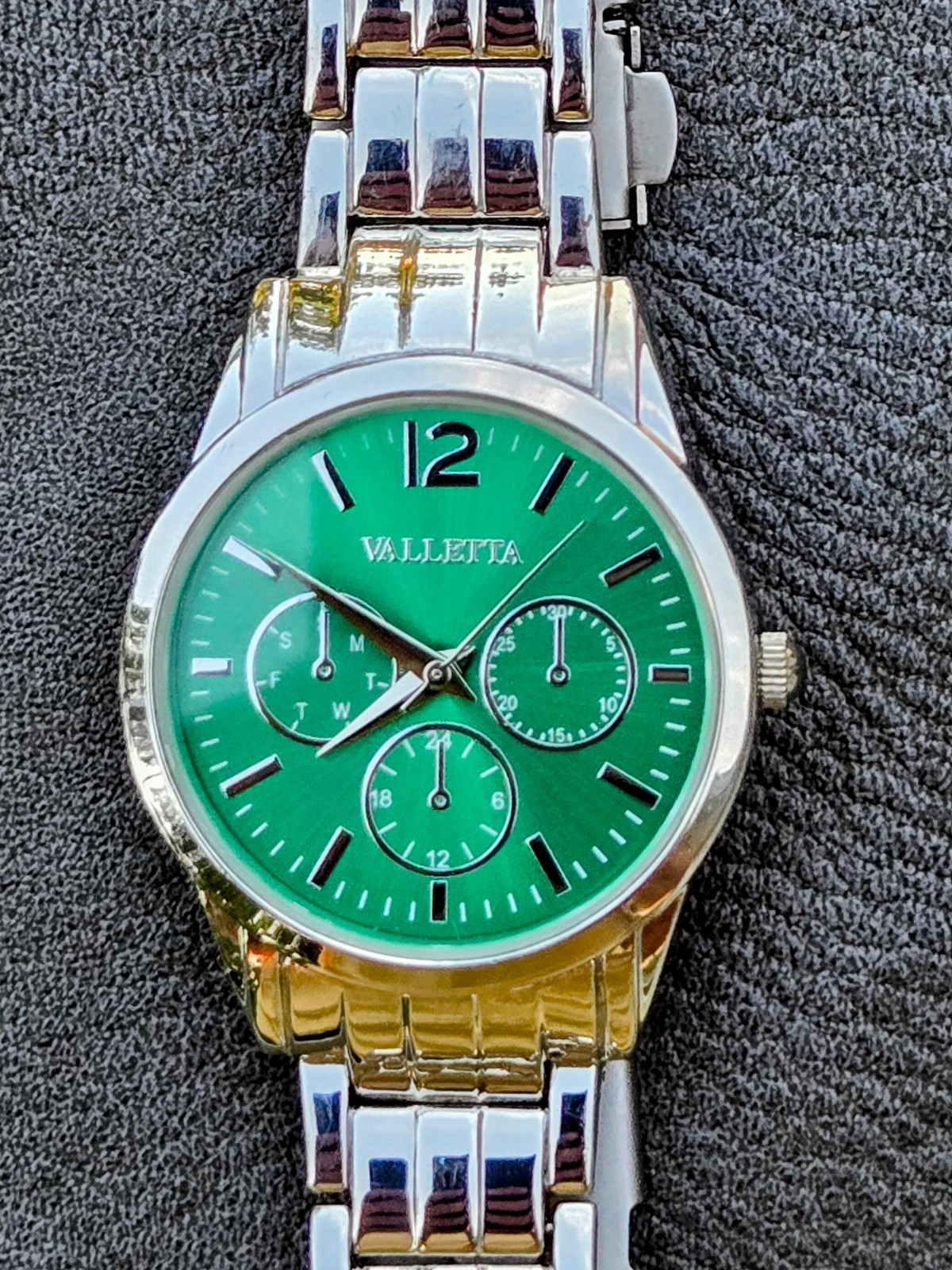 VALLETA Watch Unique Green Dial Silver Tone Bracelet