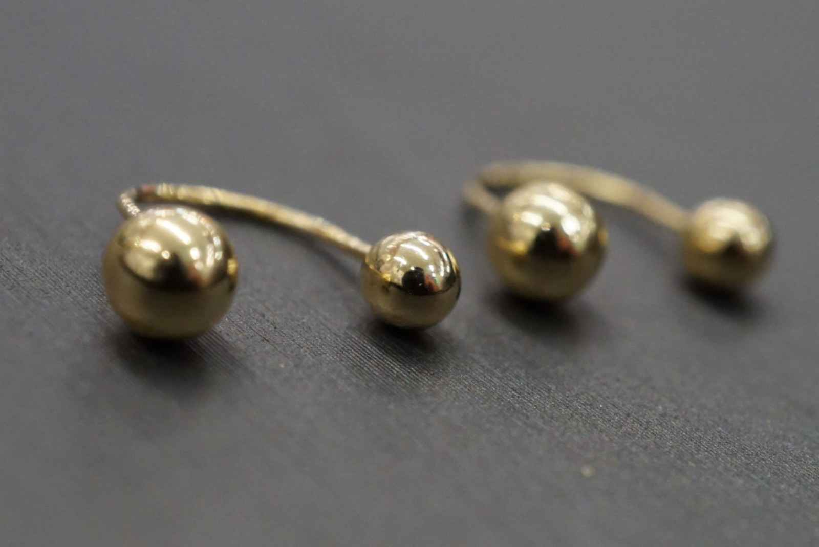 14K Solid Yellow Gold 3mm With 4mm Ball Telephone Earrings.