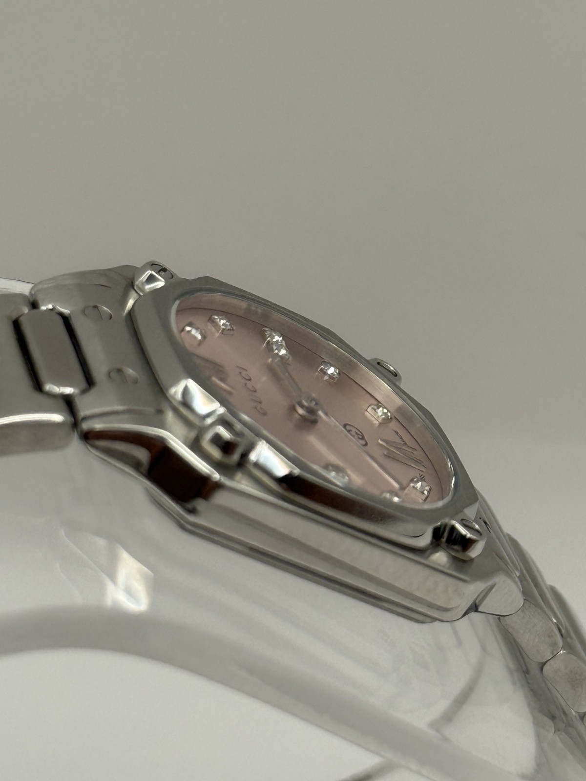 Gucci G-Flat Quartz 24mm Diamond Accent Pink Dial Women’s Watch YA166501
