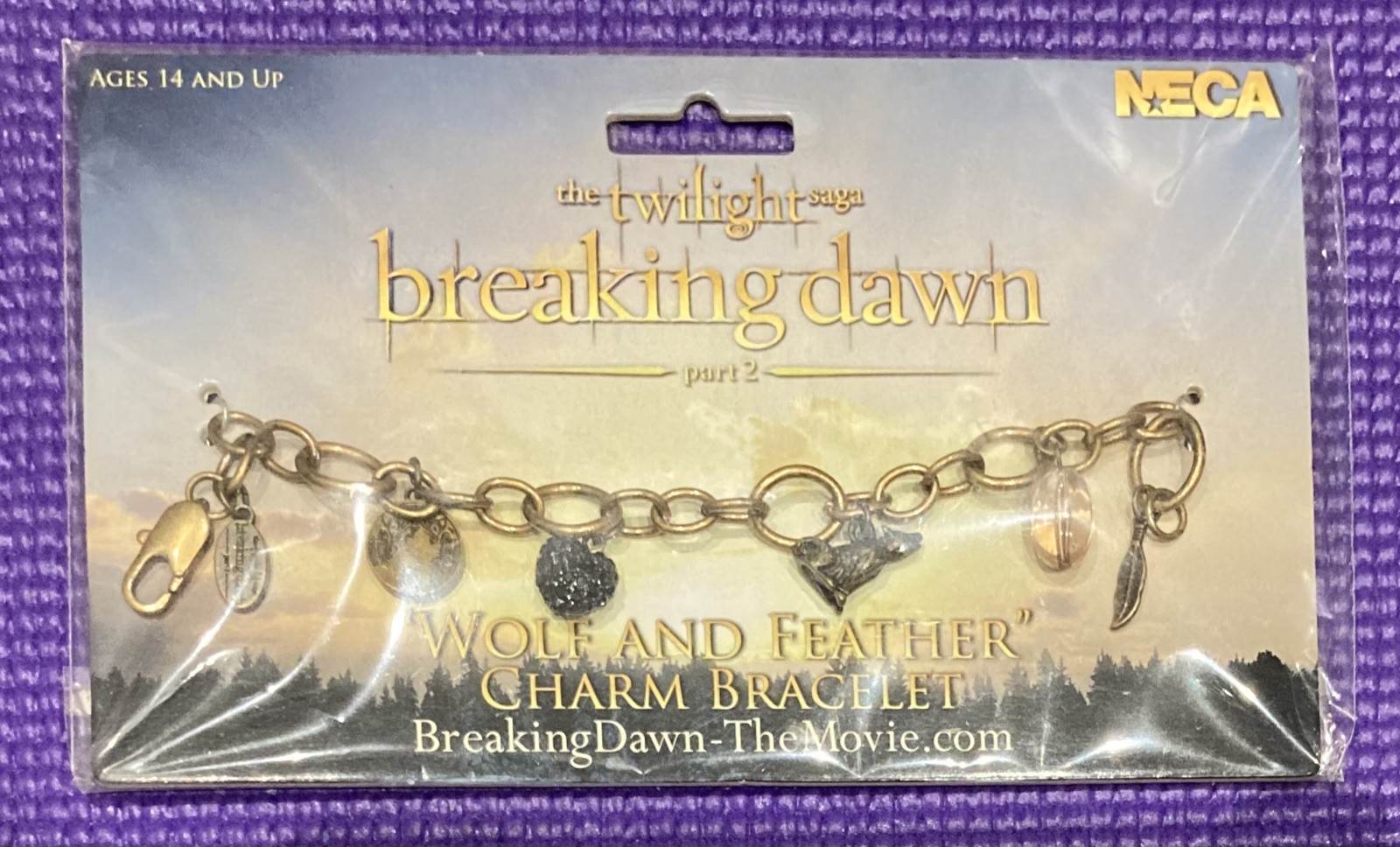 The Twilight Saga Breaking Dawn Part 2 – “Wolf and Feather” Charm Bracelet