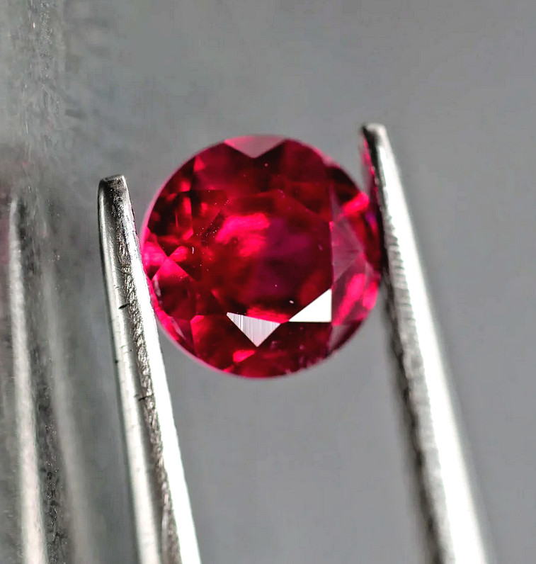 RUBY ROUND CUT RED PINK MAN MADE LAB GROWN GEM FINE FACETED THAILAND NICE AAA IF