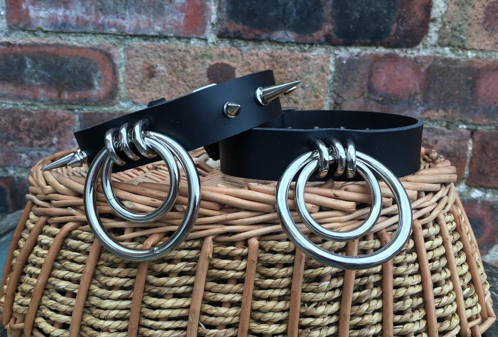 Real Leather Double O-Ring Choker Spiked or no Spikes Necklace Choice of Colours