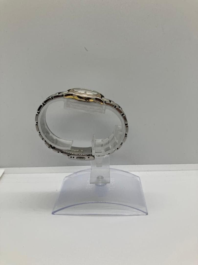 Excellent condition, fully functional SEIKO Lucent women’s quartz watch.