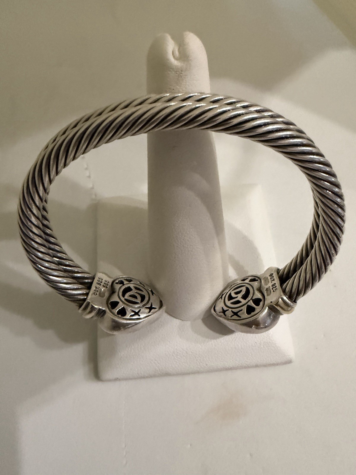 David Yurman 925/14k Double Heart Stone Cable Cuff Bracelet. 6.5 inches. v95a