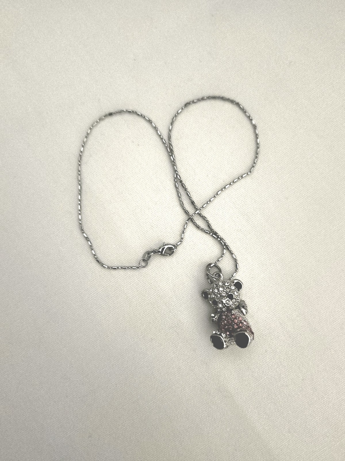 Silver Toned Teddy Bear Chrystal Pendant Necklace With Moving Head Pink White S
