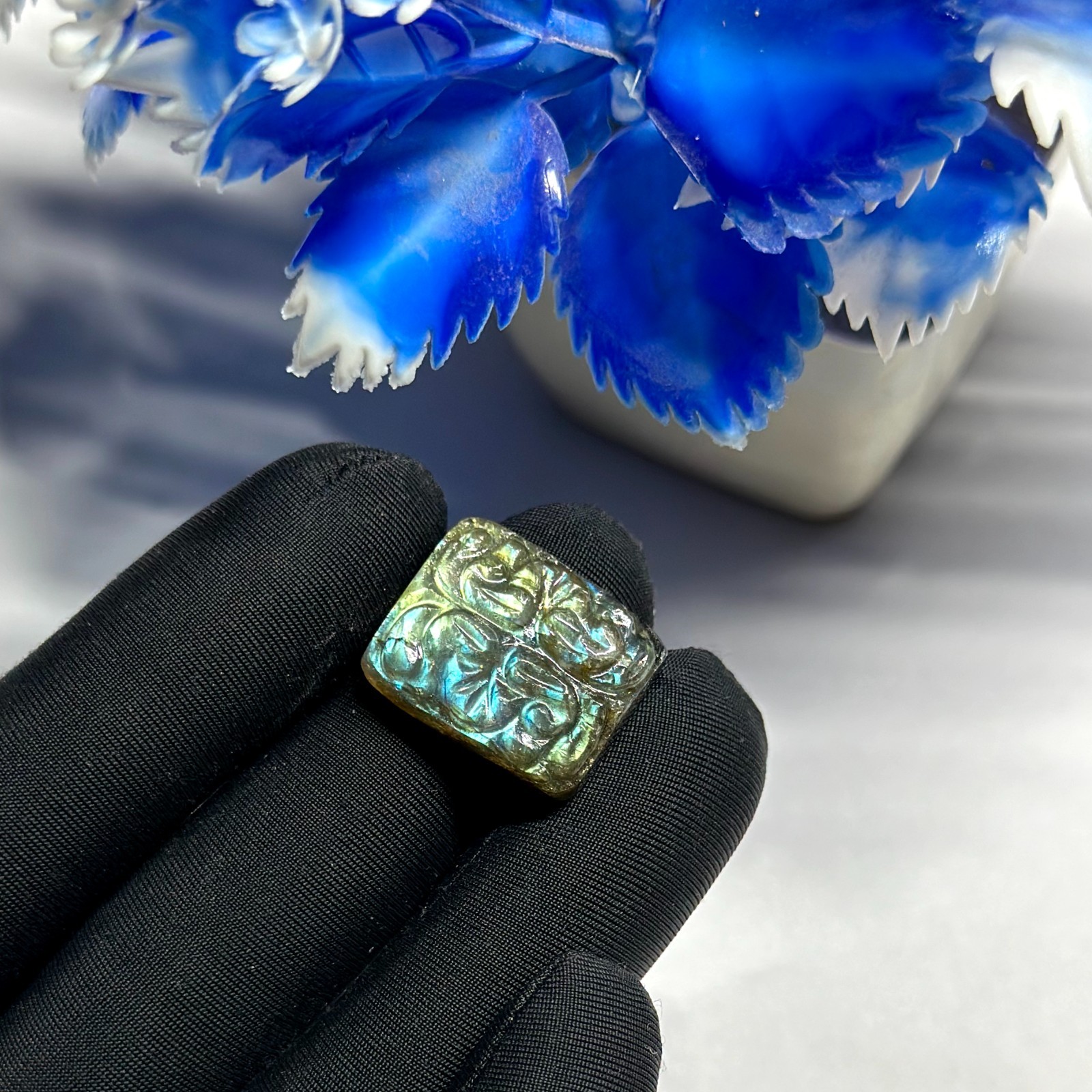 Genuine Labradorite Carving 22.20Ct Multi-Color Flash Hand-Polished Gemstone