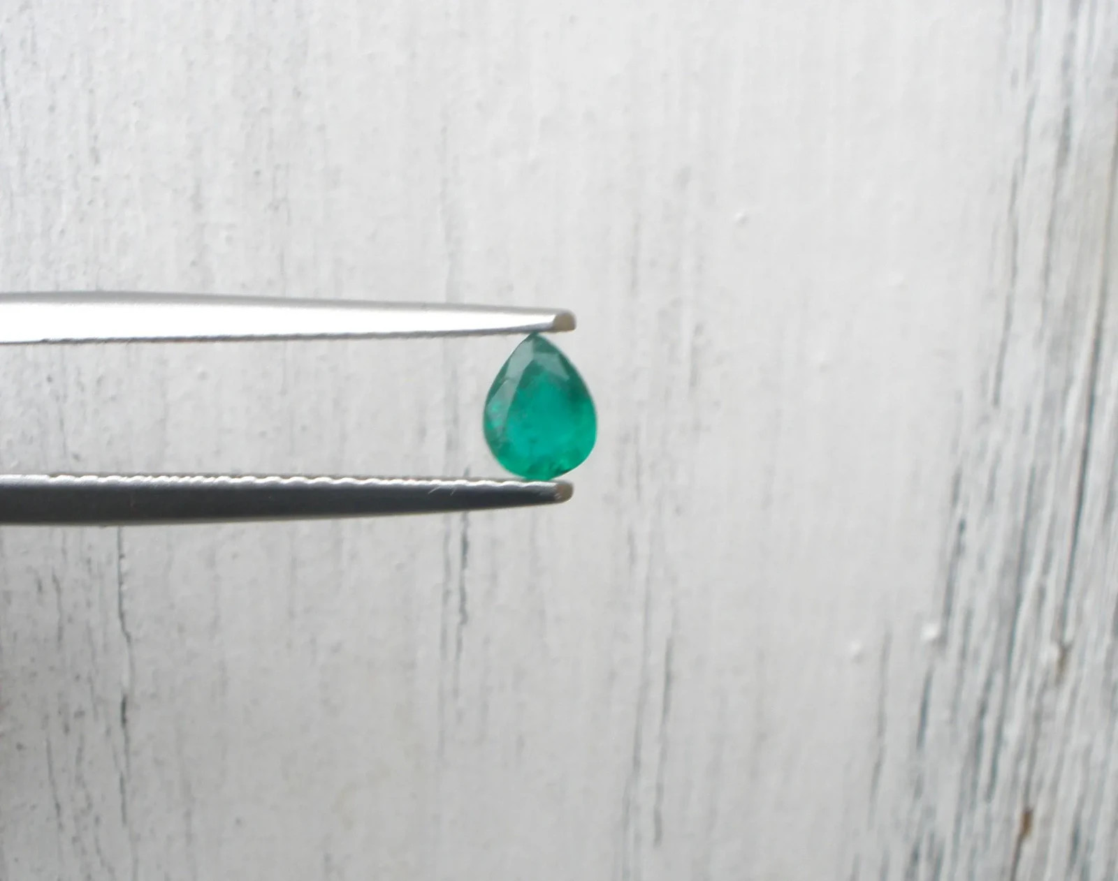 5 x 4mm Colombian emerald pear loose faceted natural gem
