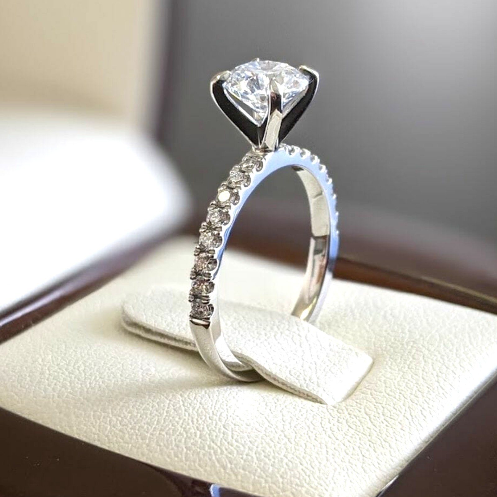 3.00 Ct Round Cut IGI Certified Lab Grown Diamond Engagement Ring 14k White Gold