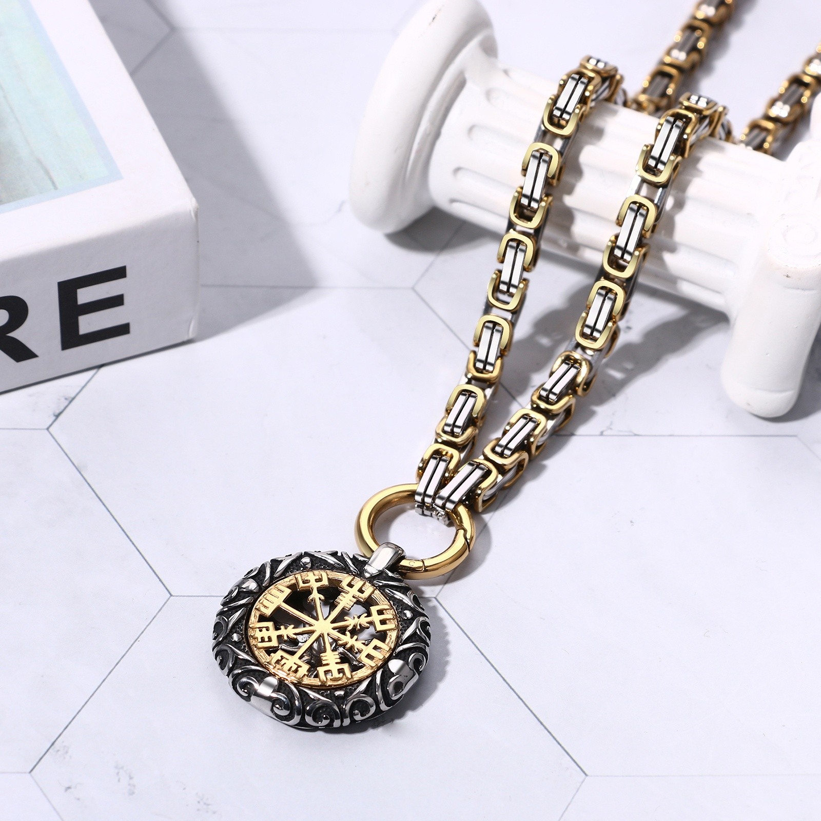 Men’s Viking Heavy Compass Rune Pendant Necklace Byzantine Chain Stainless Steel