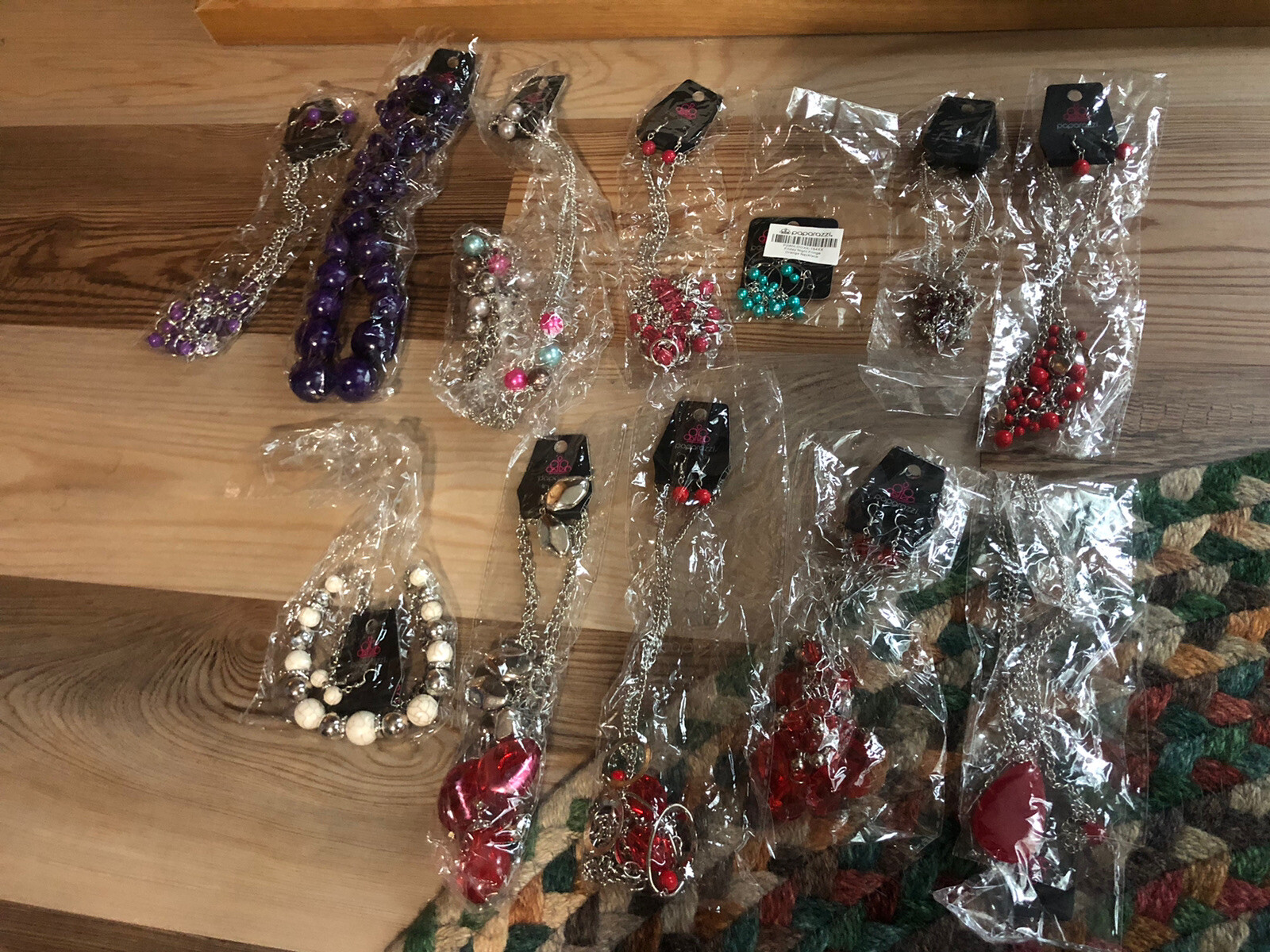 Paparazzi Lots Of Jewelry More Than 30 Pieces For Only $50.