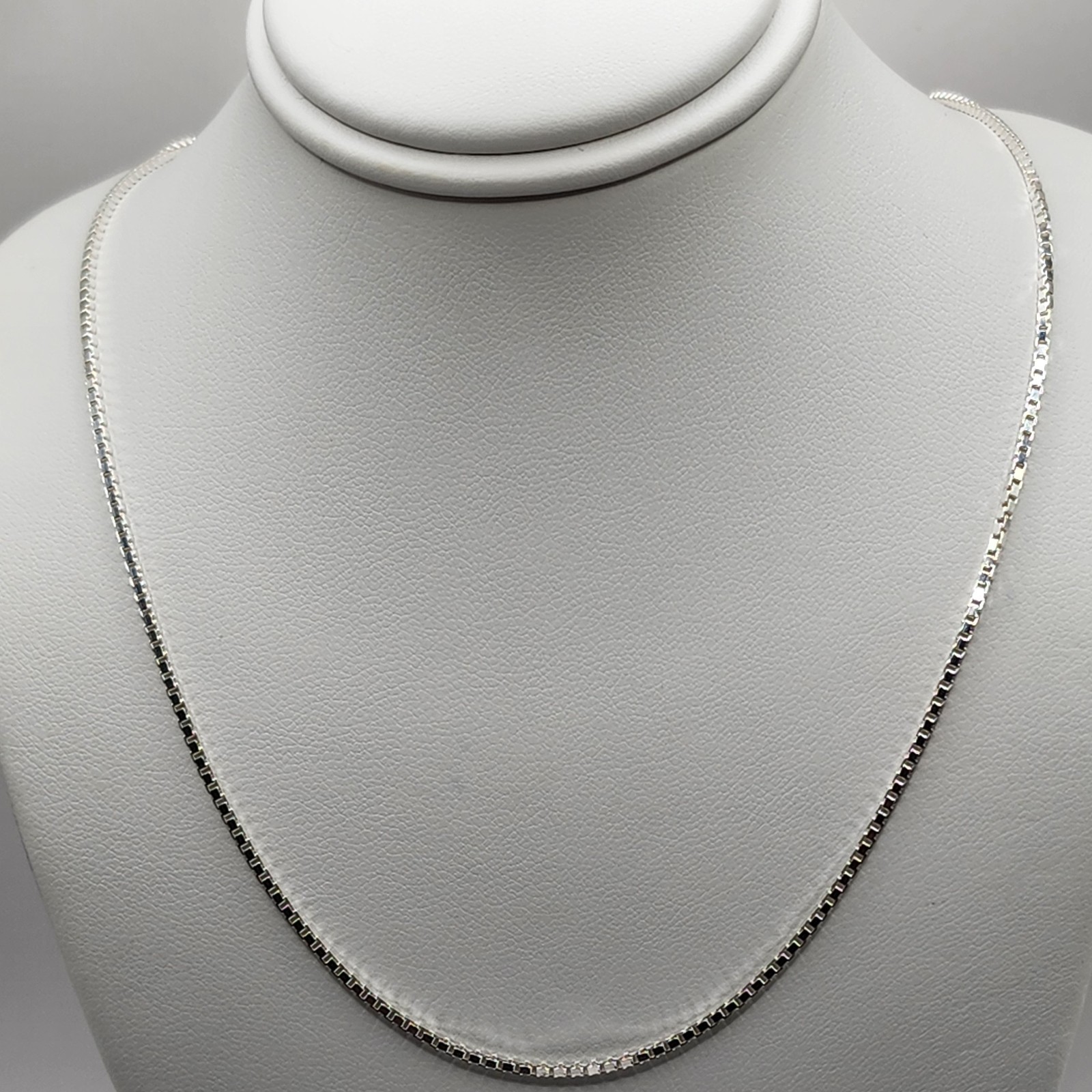 925 NEW Italian Sterling Silver Box Chain 18″ 1mm Width